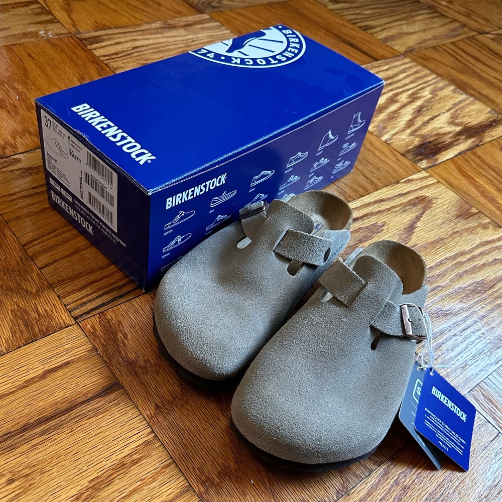 NWT Birkenstock Boston Suede Taupe Clogs- 37